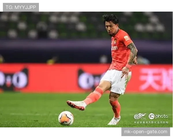 张琳芃本季右路前插更积极，防线压制强度较上赛季显著提升