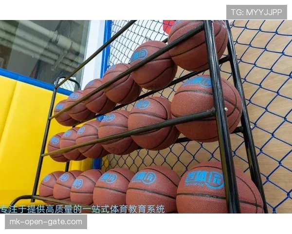 篮球发球规则解读:从界外发球到何时执行技术犯规发球 篮球发球规则解读:从界外发球到何时执行技术犯规发球